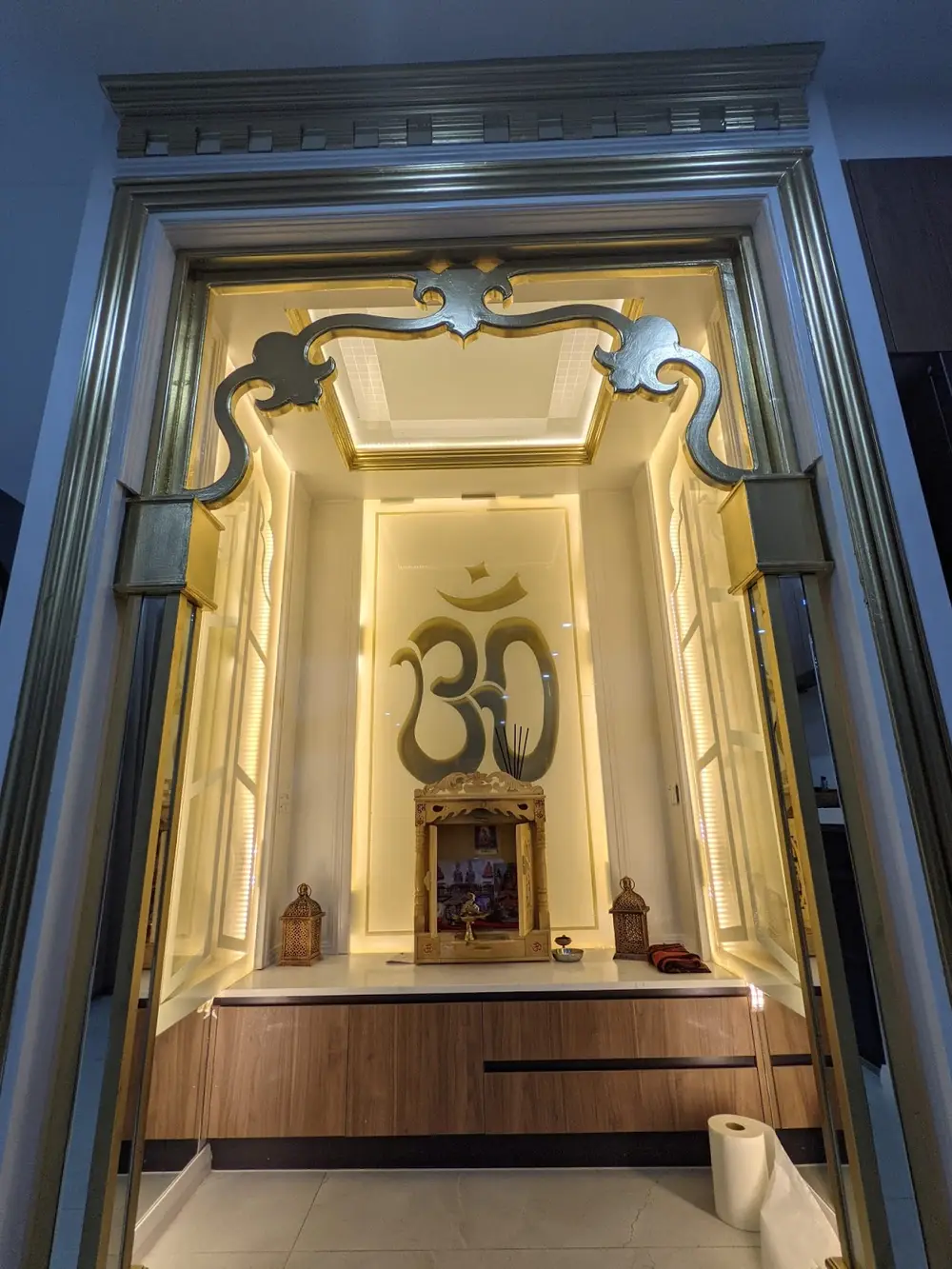 Installed decorative and LED lighting